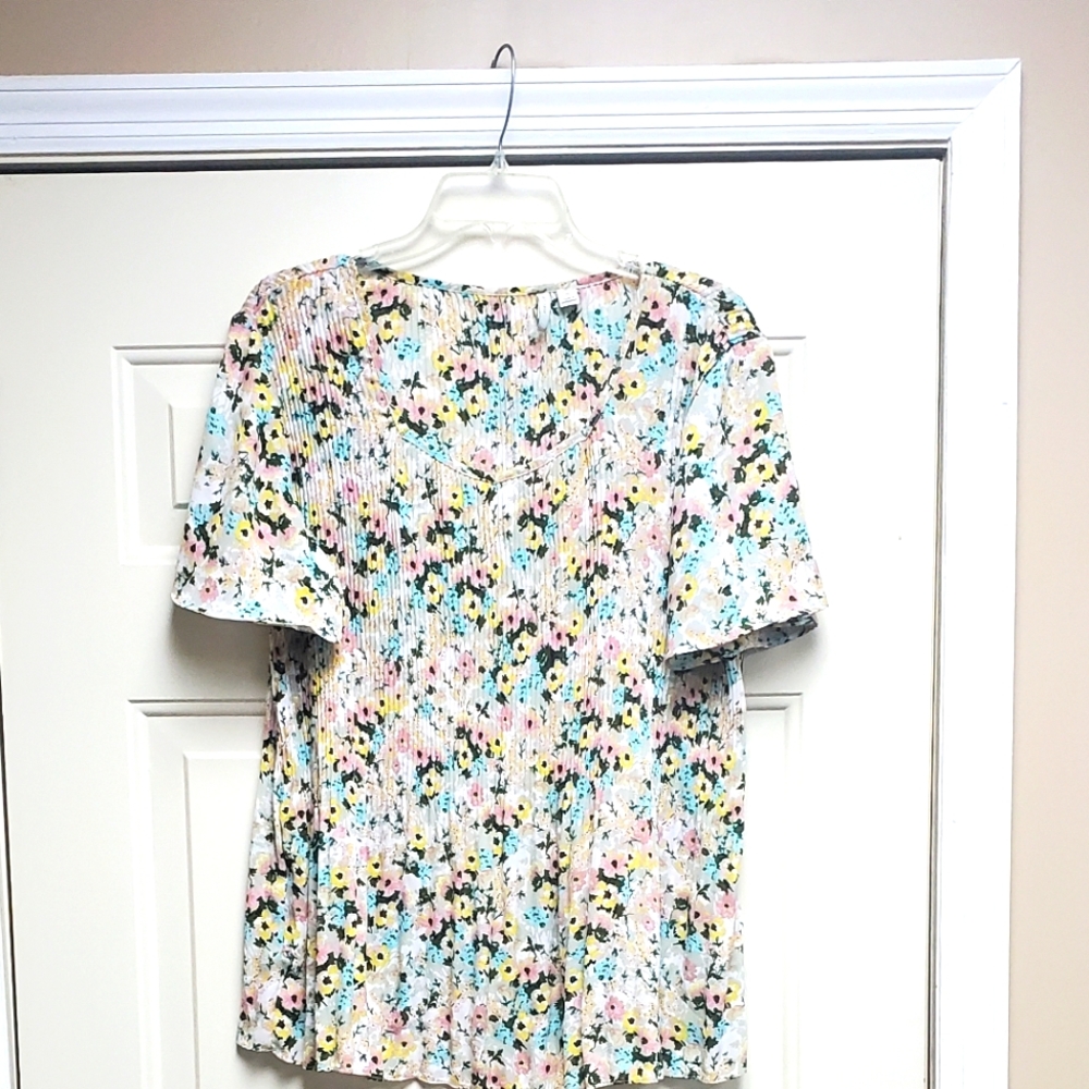 V neck, baby doll ladies blouse